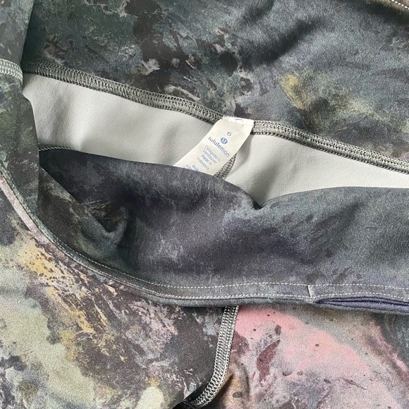 Wunder Under Lululemon Leggings - Picture 4 of 5